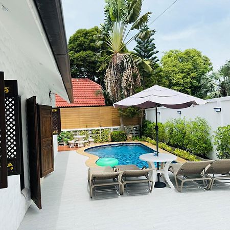 BTC Boutique Resort: Private Pool Villas in Hua Hin Exterior photo