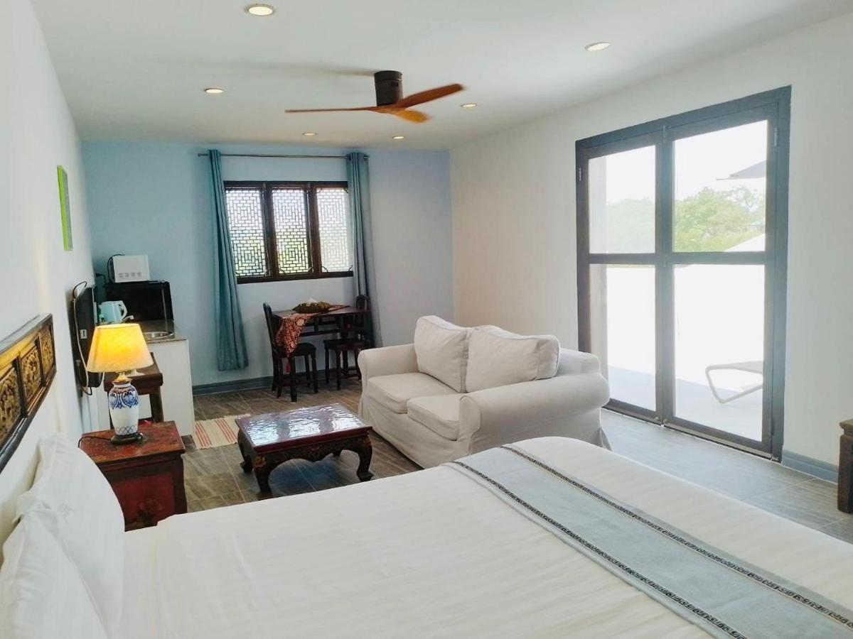 BTC Boutique Resort: Private Pool Villas in Hua Hin Exterior photo