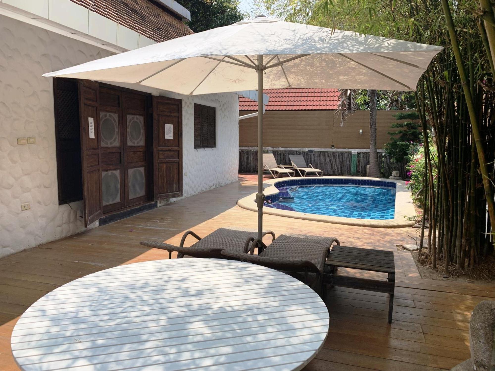 BTC Boutique Resort: Private Pool Villas in Hua Hin Exterior photo
