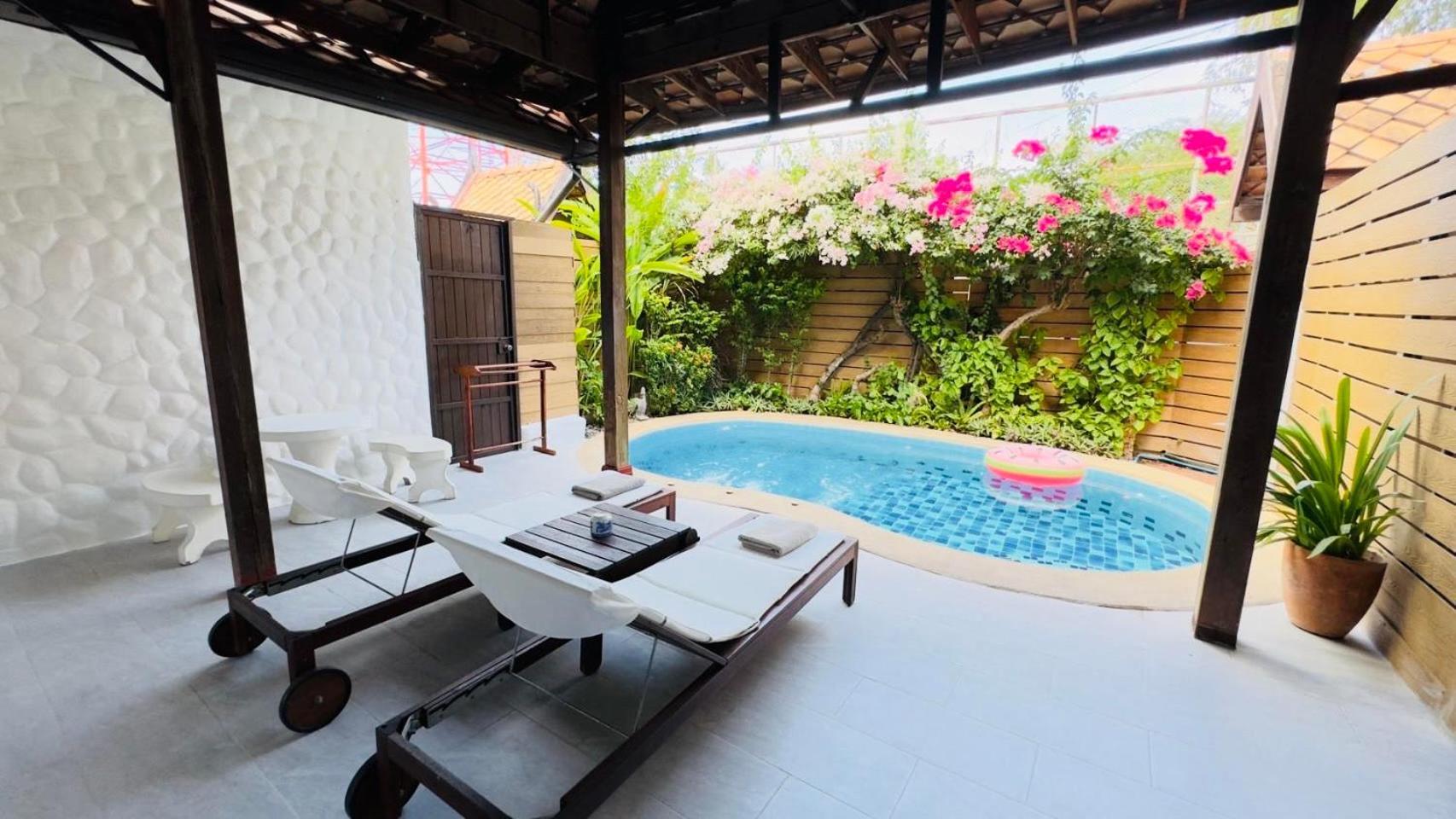 BTC Boutique Resort: Private Pool Villas in Hua Hin Exterior photo