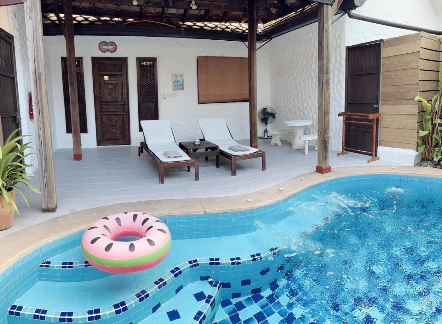 BTC Boutique Resort: Private Pool Villas in Hua Hin Exterior photo